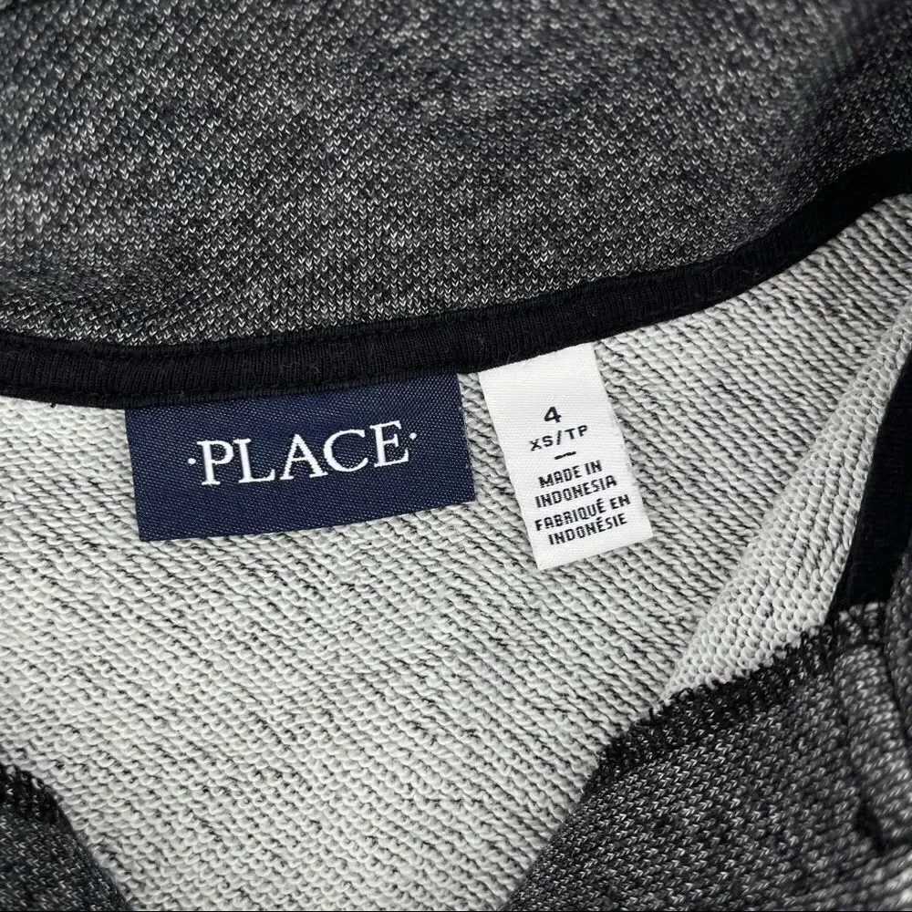 The Children’s Place Boys Black Quarter Zip French Terry Pullover Sweater Size 4